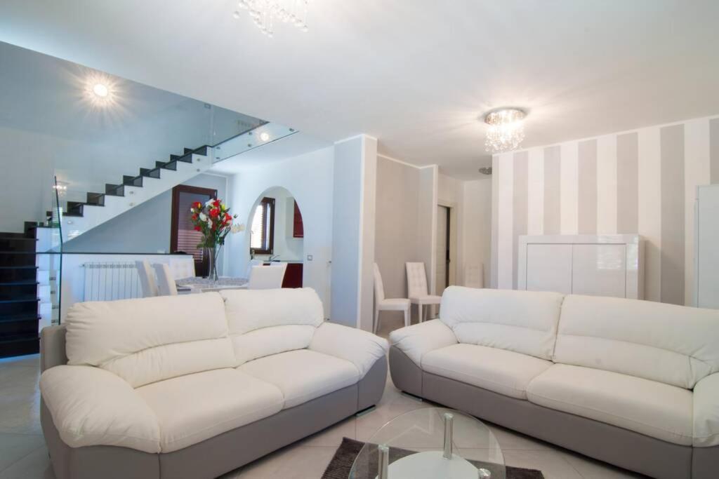 Hh Selection Emiro Villa Lascari Kültér fotó